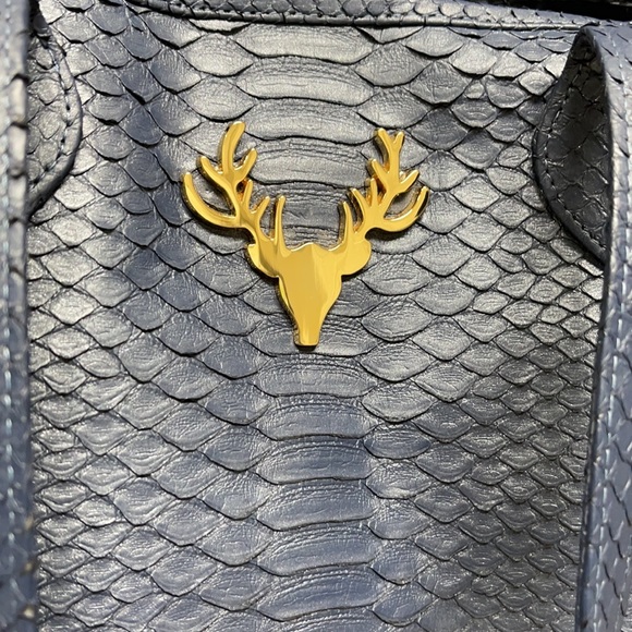 TAXIDERMY LIZ TRAVELER TOTE LARGE NAVY METALLIC - Picture 6 of 6